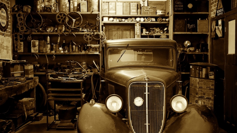 boutique-LA LONDE LES MAURES-min_antique_auto_automobile_automotive_car_classic_equipment_fix-1169797