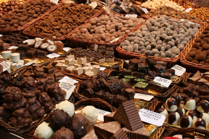 boutique-LA LONDE LES MAURES-min_chocolates_chocolate_nibble_sweetness_fine_chocolates_gourmet_candy_brand-752083